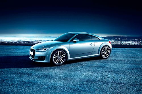 Mobil Audi TT Coupe: Desain Sporty dan Performa Tangguh