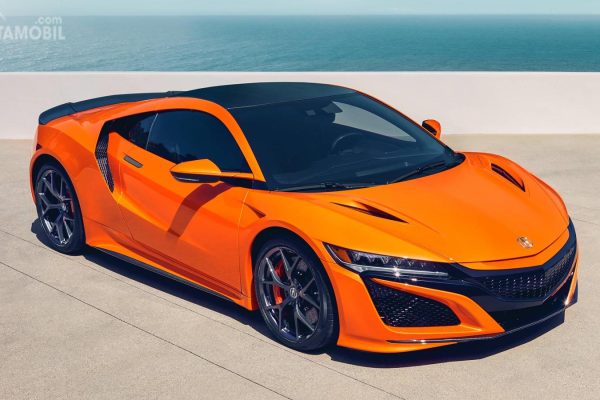 Mobil Honda NSX: Mobil Sport Berkinerja Tinggi dan Elegan