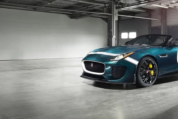 Mobil Jaguar F-Type Proyek 7: Inovasi dan Desain Premium