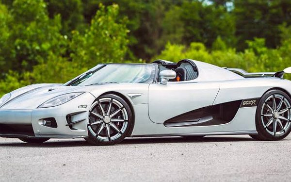 Mobil Sport Koenigsegg CCXR Trevita: Supercar Eksklusif dan Tangguh