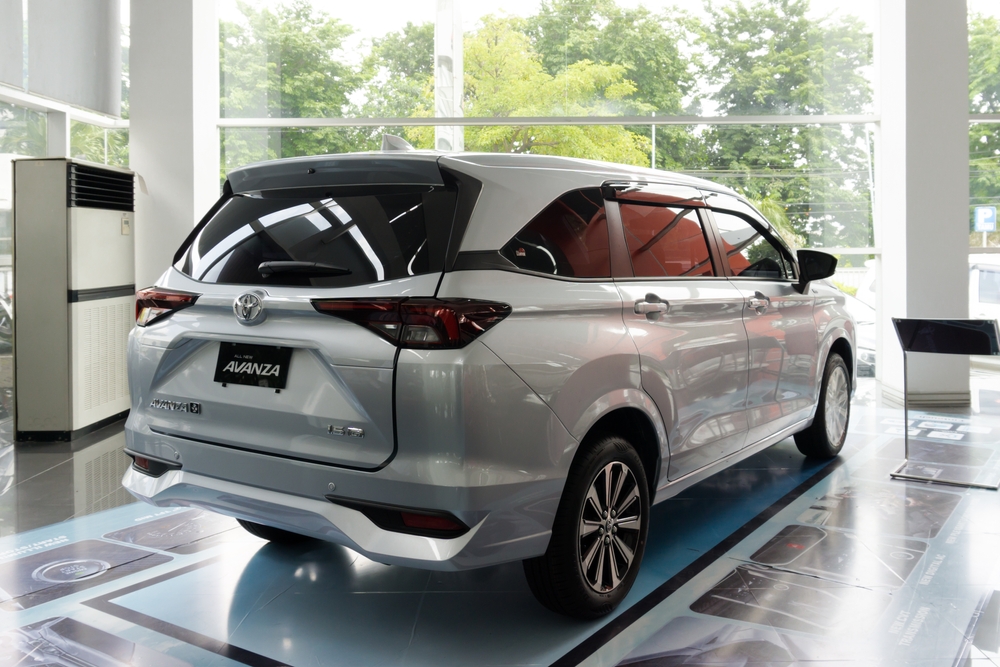 Mobil Toyota Avanza: Kendaraan MPV Terpercaya dan Hemat Bahan Bakar