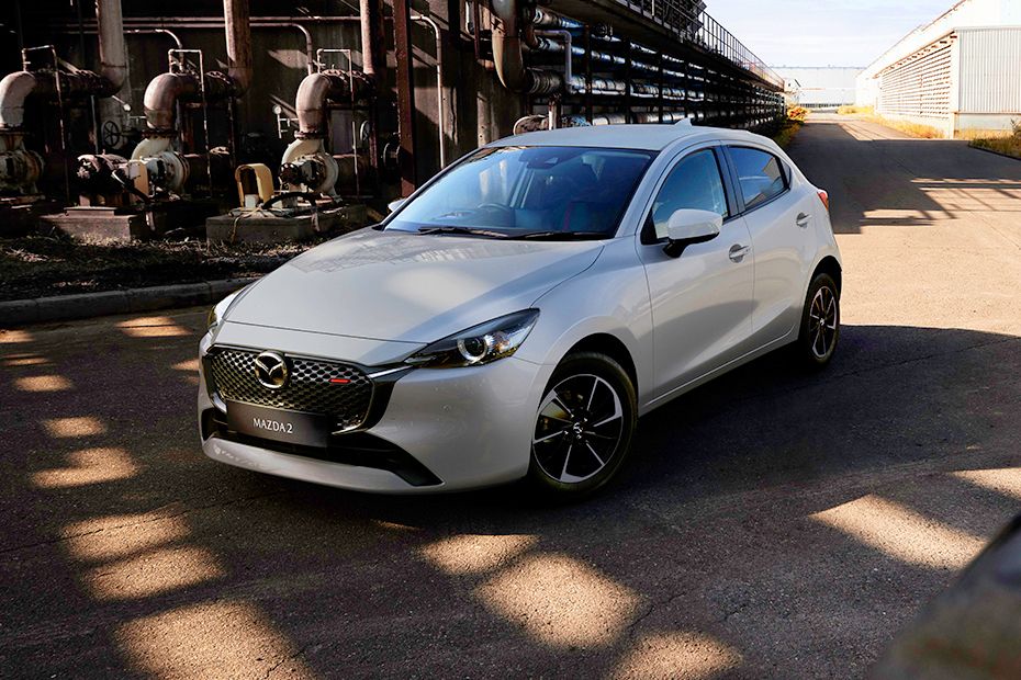 Mobil Mazda 2: Kendaraan Kompak dan Efisien untuk Berkendara