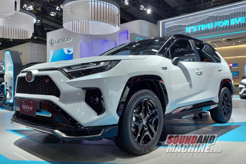 Toyota RAV4 PHEV: Kendaraan Hybrid Plug-in yang Ramah Lingkungan