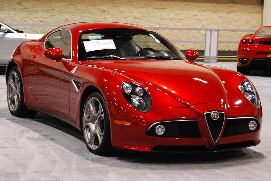 Kompetisi Mobil Alfa Romeo 8C: Sejarah dan Prestasinya